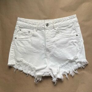 Zara Short White Jean